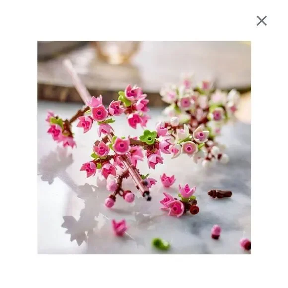 Nwt lego cherry blossom kit 40725 hard to find! - Picture 3 of 3